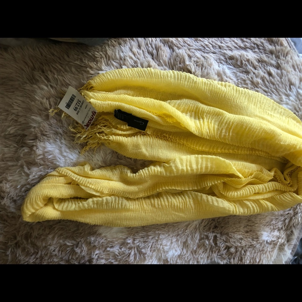 Yellow scarf